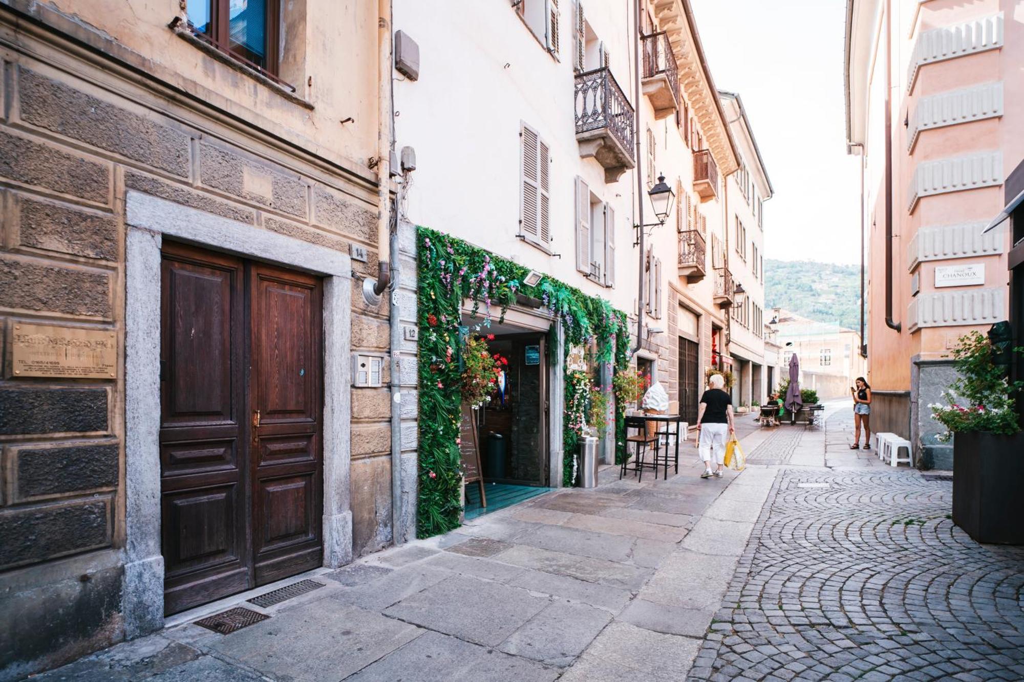- Piazza Chanoux Aosta